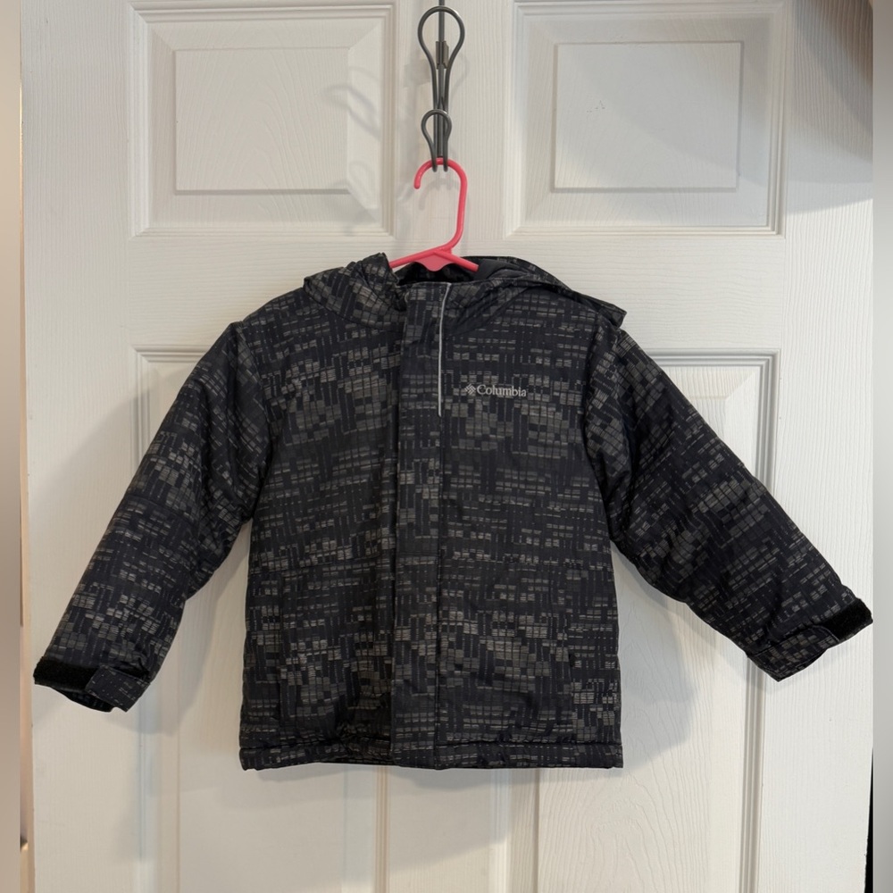 Columbia Toddler Winter Coat 3T Black Hooded Puffer Jacket Insulated - Picture 2 of 12